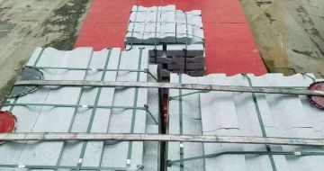 鹰潭 芝麻白仿形加直形路沿石出货日常