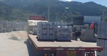 鹰潭 芝麻白仿形路沿石，直形路沿石