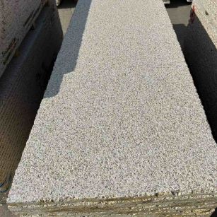 鹰潭 黄金麻花岗岩荔枝面毛板，半成品