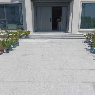 鹰潭 芝麻白花岗岩地铺石地面铺装