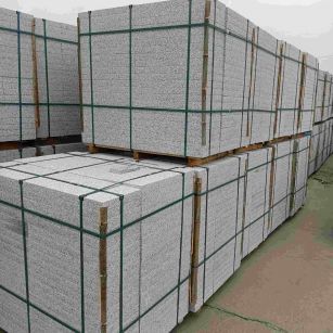 鹰潭 白麻花岗岩石材荔枝面地铺石（300*600*50）