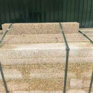 鹰潭 黄金麻花岗岩石材机切面栏杆料半成品