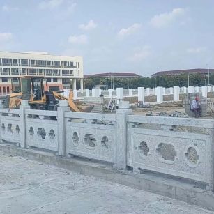 鹰潭 白麻花岗岩荔枝面河道栏杆