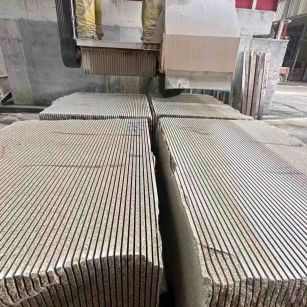 鹰潭 车间生产日常，黄金麻白麻花岗岩