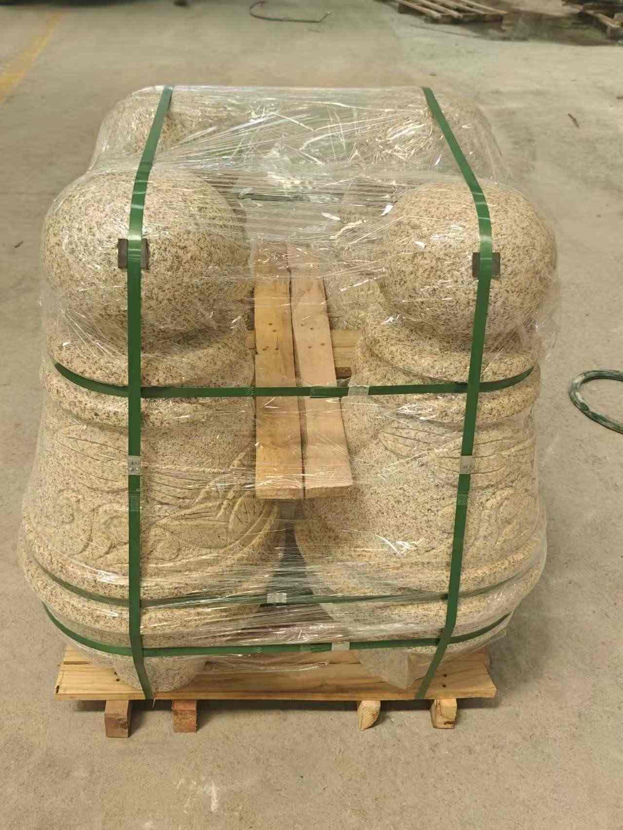 鹰潭 黄金麻异形定制雕花——棒棒糖挡车柱