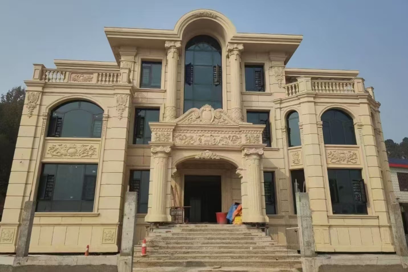 鹰潭 黄金麻花岗岩别墅外墙干挂