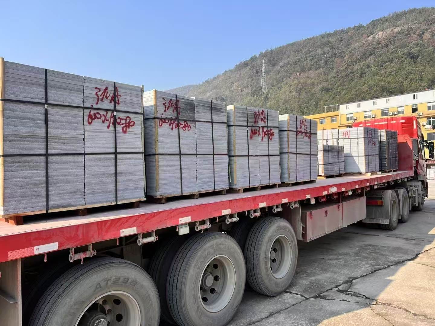 鹰潭 芝麻灰地铺石出货日常