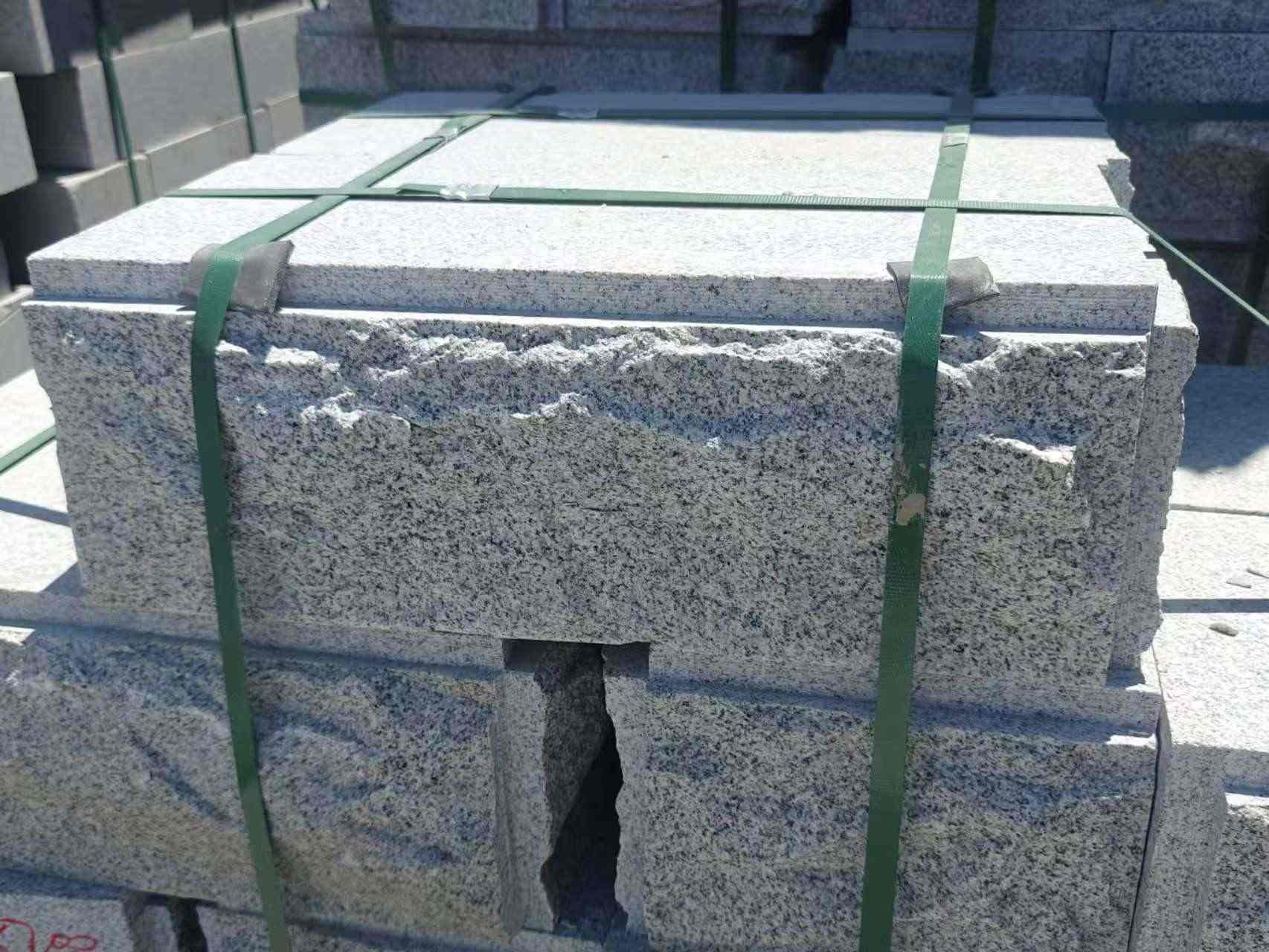 鹰潭 芝麻白花岗岩自然面成品